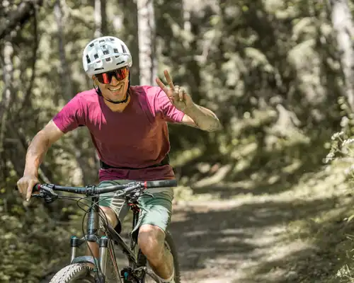 Pratiquant enduro all mountain